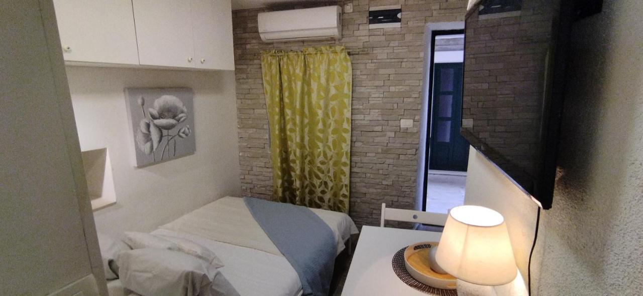 Tiny Studio In City Center Stone House Split Dış mekan fotoğraf