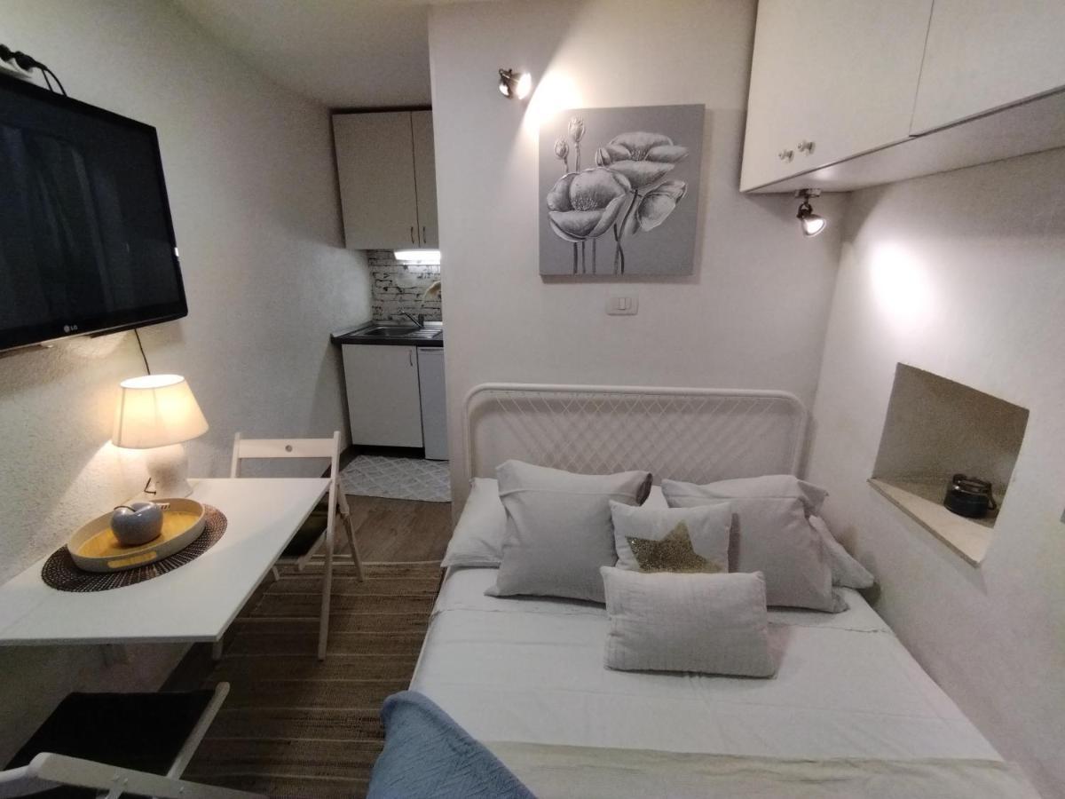 Tiny Studio In City Center Stone House Split Dış mekan fotoğraf