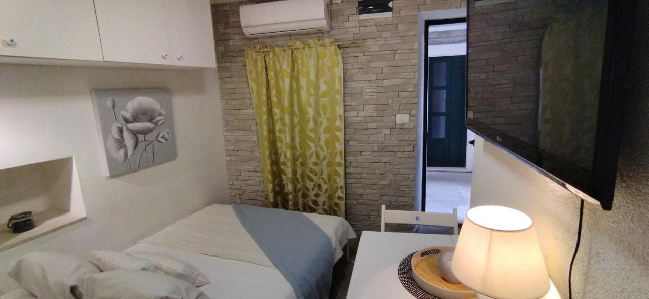 Tiny Studio In City Center Stone House Split Dış mekan fotoğraf